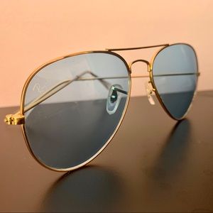 💙Blue Ray Bans with Gold Trim💙